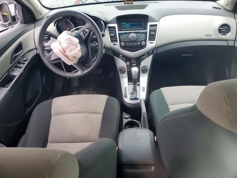 Photo 8 from auction – 2012 CHEVROLET CRUZE with VIN 1G1PC5SH5C7175953