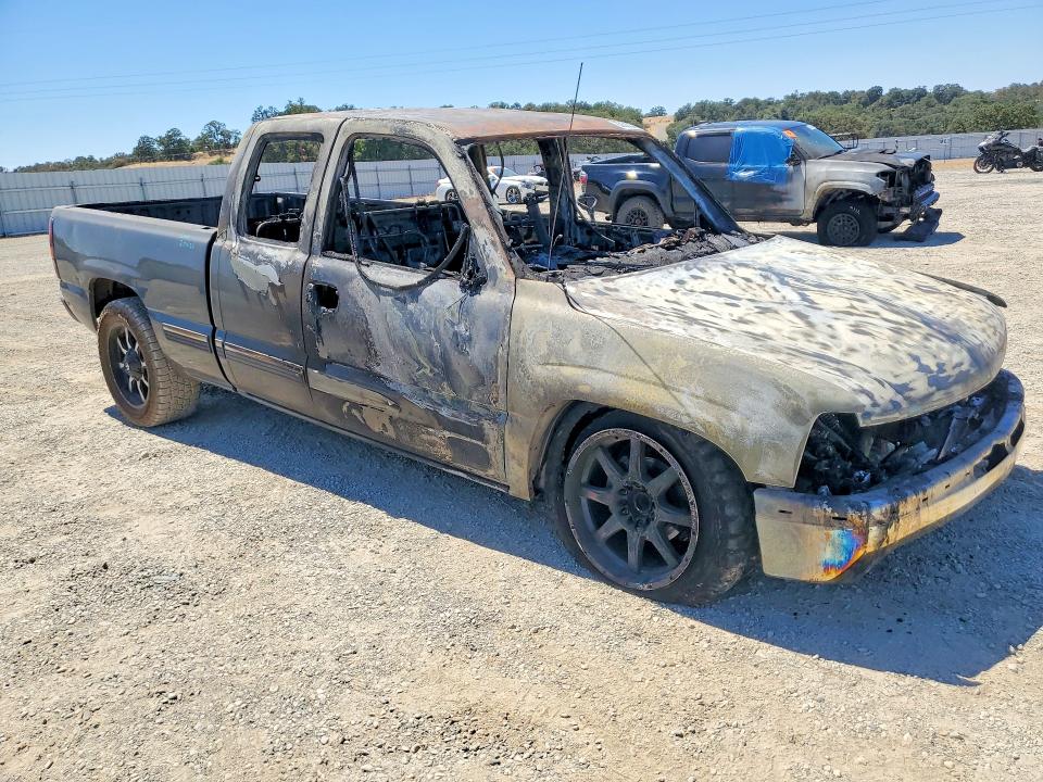Photo 4 from auction – 2001 CHEVROLET SILVERADO with VIN 2GCEC19V111243940