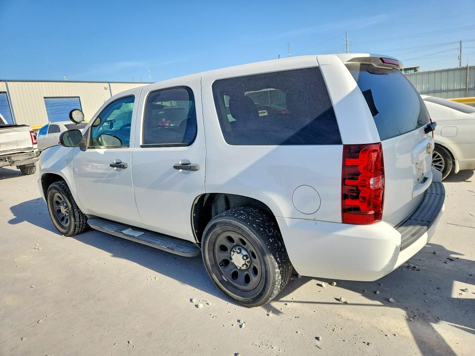 Photo 2 from auction – 2013 CHEVROLET TAHOE with VIN 1GNLC2E01DR349220