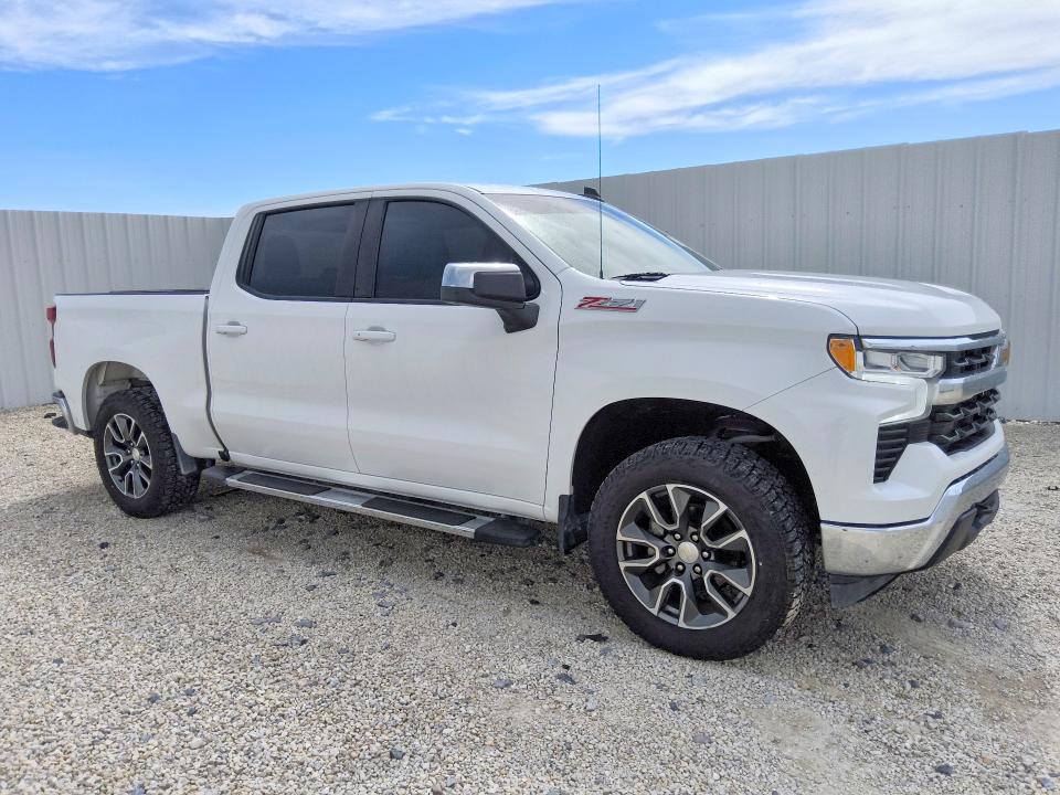 Photo 4 from auction – 2023 CHEVROLET SILVERADO with VIN 2GCUDDED5P1129696