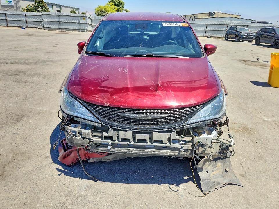 Photo 5 from auction – 2019 CHRYSLER PACIFICA with VIN 2C4RC1FG8KR706361