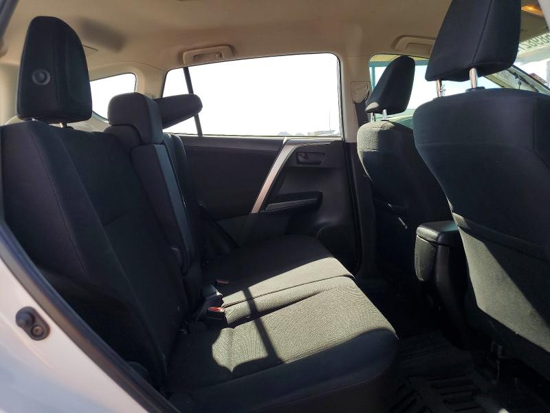 Photo 11 from auction – 2017 TOYOTA RAV4 with VIN JTMZFREV7HJ716592