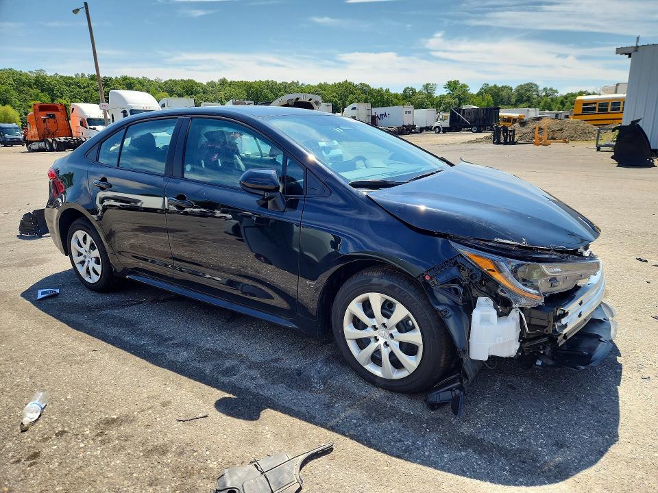 Photo 4 from auction – 2026 TOYOTA COROLLA with VIN 5YFB4MDE4TP438184