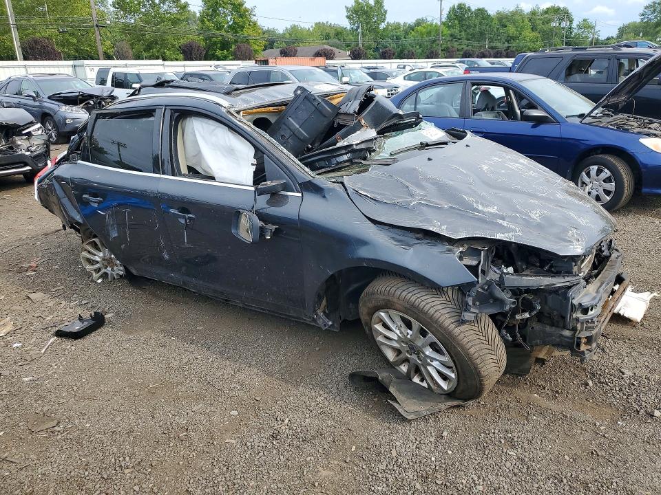 Photo 4 from auction – 2010 VOLVO XC60 with VIN YV4992DZ6A2026185