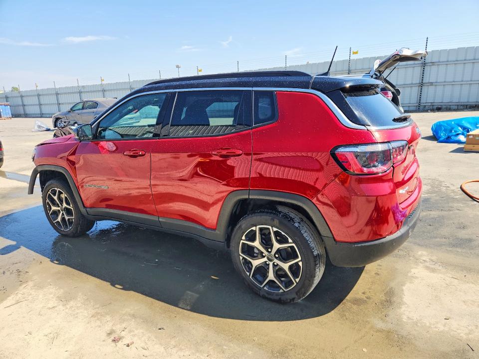 Photo 2 from auction – 2025 JEEP COMPASS with VIN 3C4NJDCN5ST600004