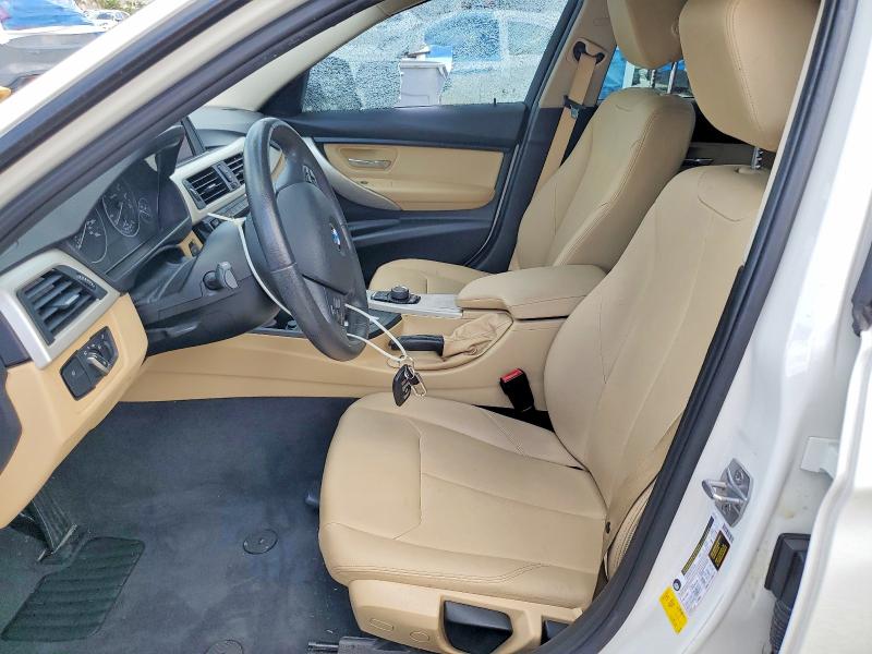 Zdjęcie 7 z aukcji – 2017 BMW 320 z VIN WBA8E1G39HNU18823