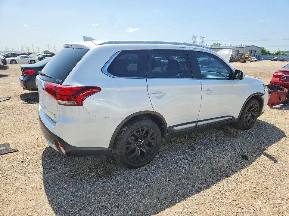 Photo 3 from auction – 2018 MITSUBISHI OUTLANDER with VIN JA4AZ3A33JZ071740