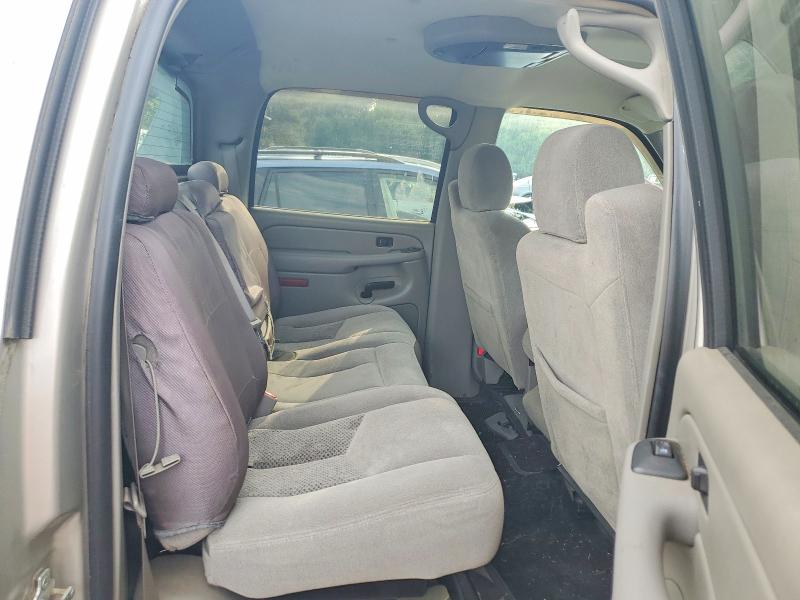 Photo 10 from auction – 2005 CHEVROLET AVALANCHE with VIN 3GNEK12Z35G215772
