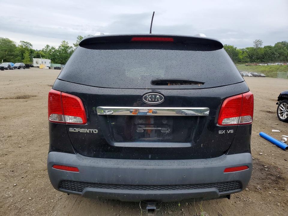 Photo 6 from auction – 2011 KIA SORENTO with VIN 5XYKUDA2XBG047246