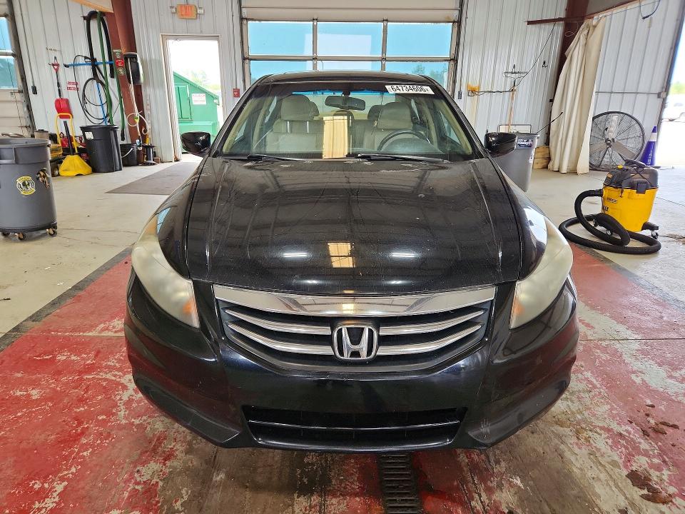 Photo 5 from auction – 2012 HONDA ACCORD with VIN 1HGCP2F83CA070268