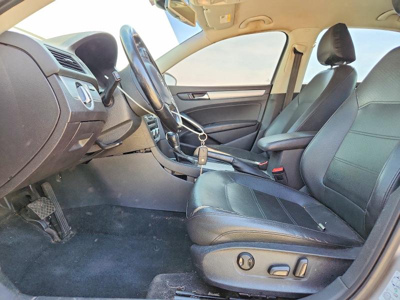Photo 7 from auction – 2012 VOLKSWAGEN PASSAT with VIN 1VWBP7A32CC002774
