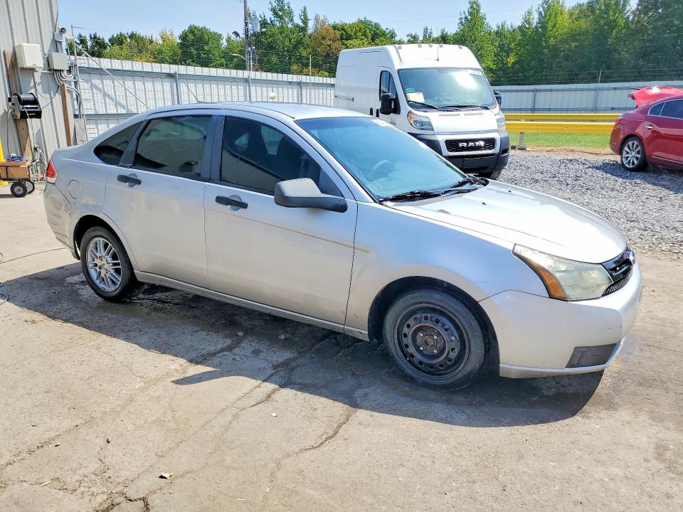 Photo 4 from auction – 2009 FORD FOCUS with VIN 1FAHP35N69W207769