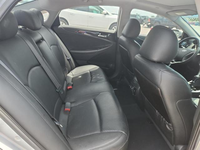 Фото 10 с аукциона – 2013 HYUNDAI SONATA с VIN 5NPEC4AC8DH629642