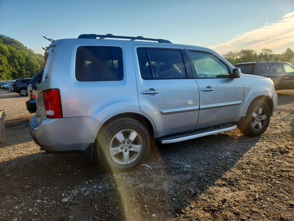 Photo 3 from auction – 2011 HONDA PILOT with VIN 5FNYF4H45BB089021