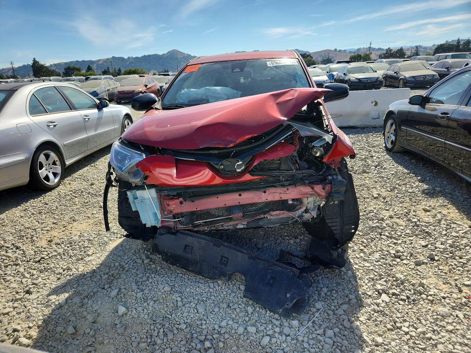 Photo 5 from auction – 2017 TOYOTA RAV4 with VIN JTMZFREV3HJ146204