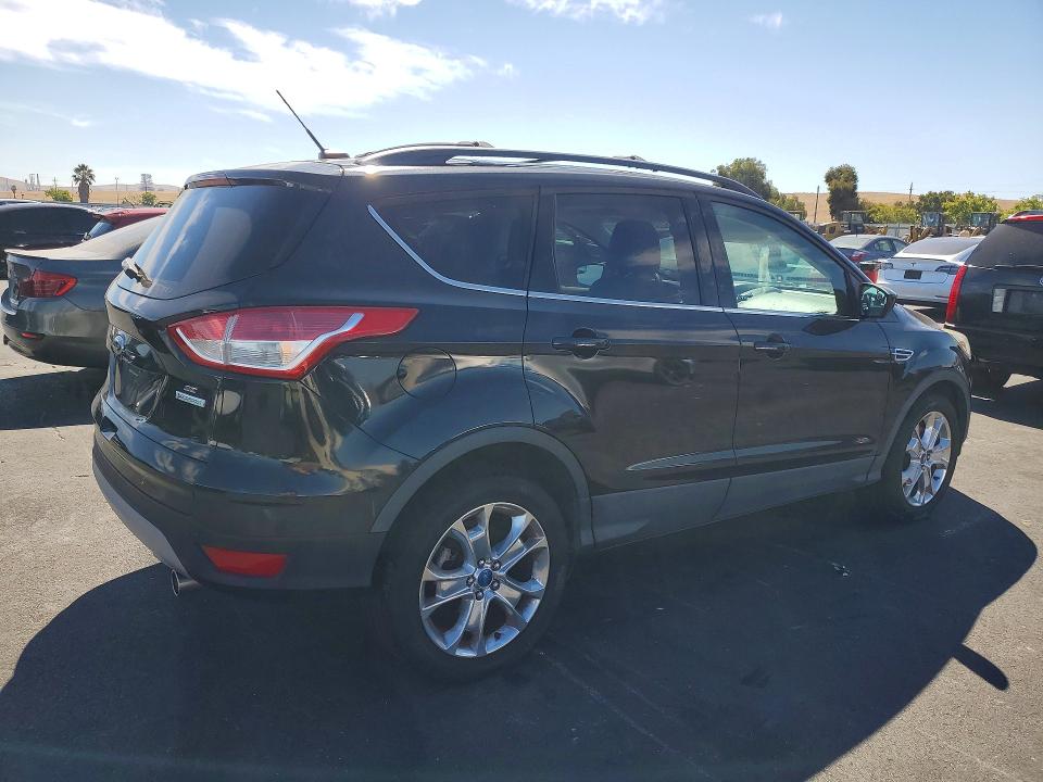 Photo 3 from auction – 2013 FORD ESCAPE with VIN 1FMCU0G9XDUD18109