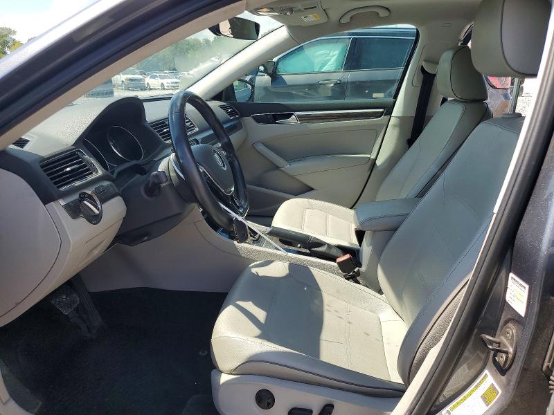 Снимка 7 от търг – 2016 VOLKSWAGEN PASSAT с VIN 1VWBS7A3XGC057123