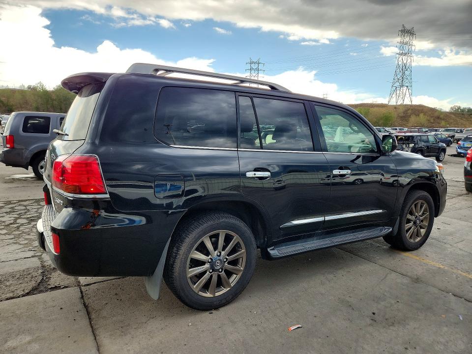 Photo 3 from auction – 2011 LEXUS LX with VIN JTJHY7AX6B4064116