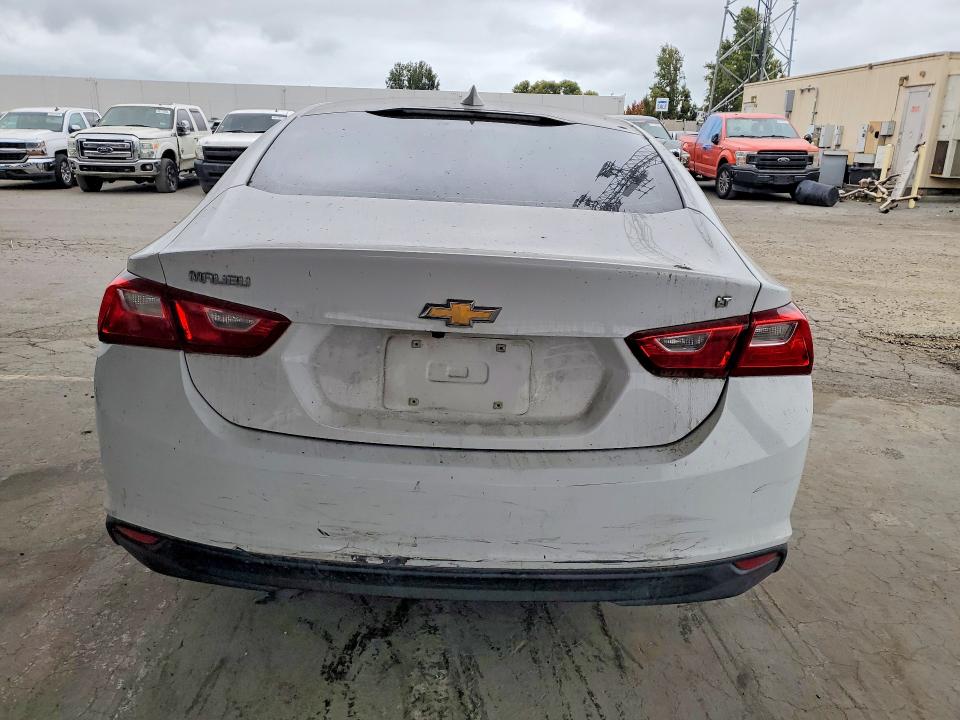 Photo 6 from auction – 2018 CHEVROLET MALIBU with VIN 1G1ZD5ST9JF129703