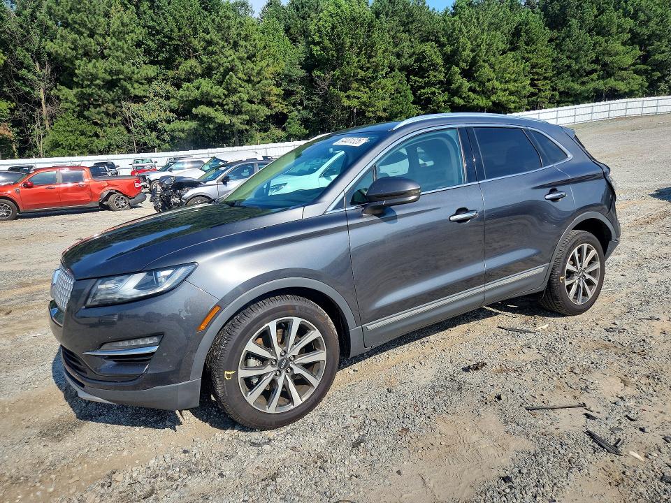 LINCOLN MKC 2019 with VIN 5LMCJ3C95KUL09277 - Photo from auction