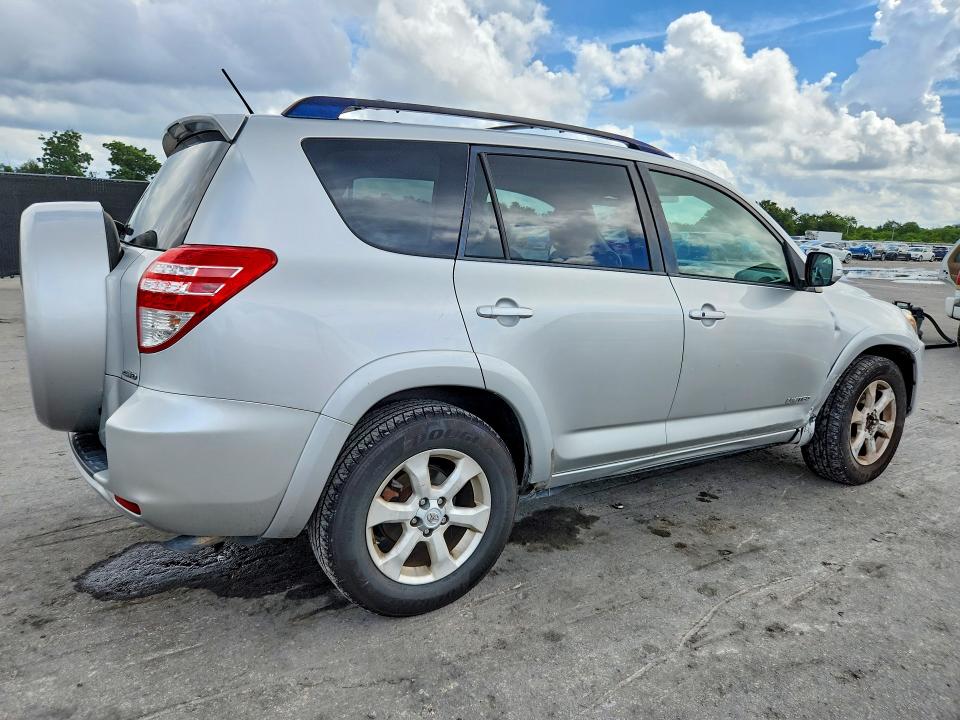 Photo 3 from auction – 2009 TOYOTA RAV4 with VIN JTMBK31V99D009137