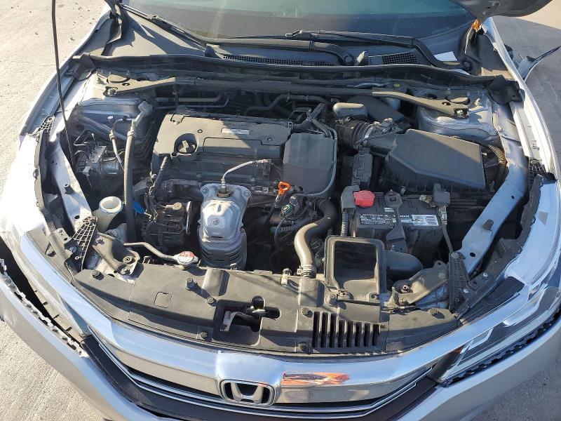 Photo 11 from auction – 2016 HONDA ACCORD with VIN 1HGCR2F53GA094480