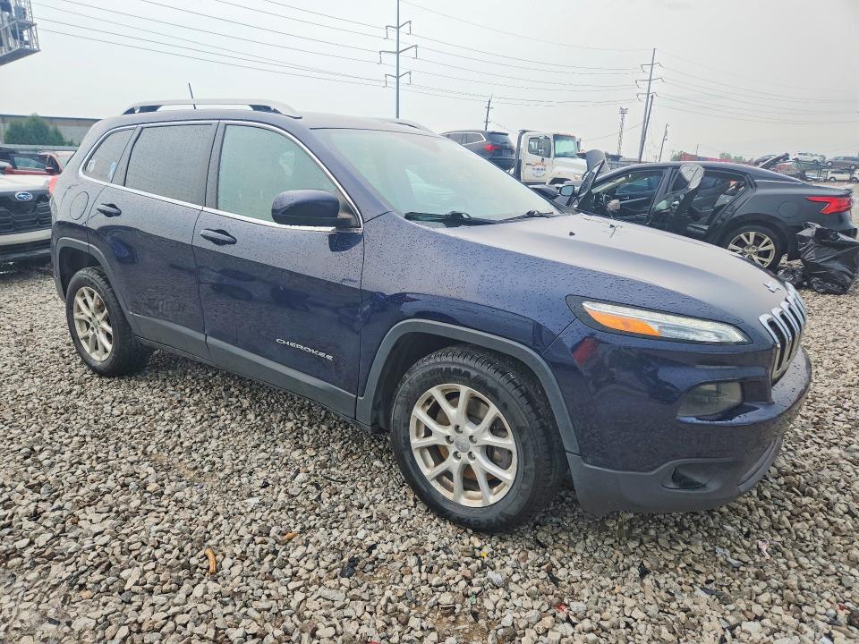 Photo 4 from auction – 2016 JEEP CHEROKEE with VIN 1C4PJLCSXGW143880