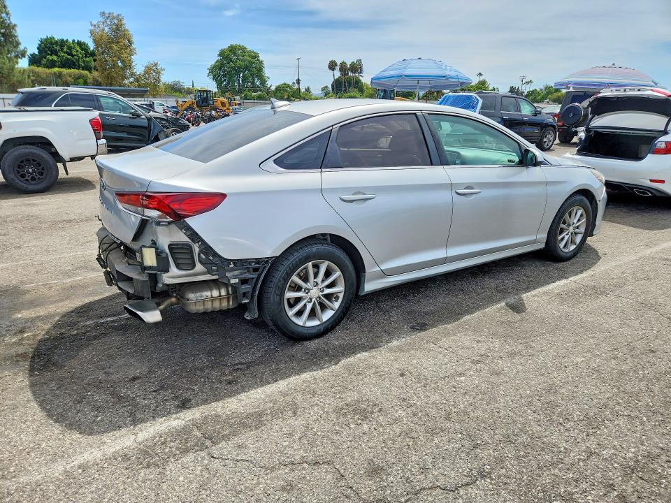 Photo 3 from auction – 2019 HYUNDAI SONATA with VIN 5NPE24AF4KH767463