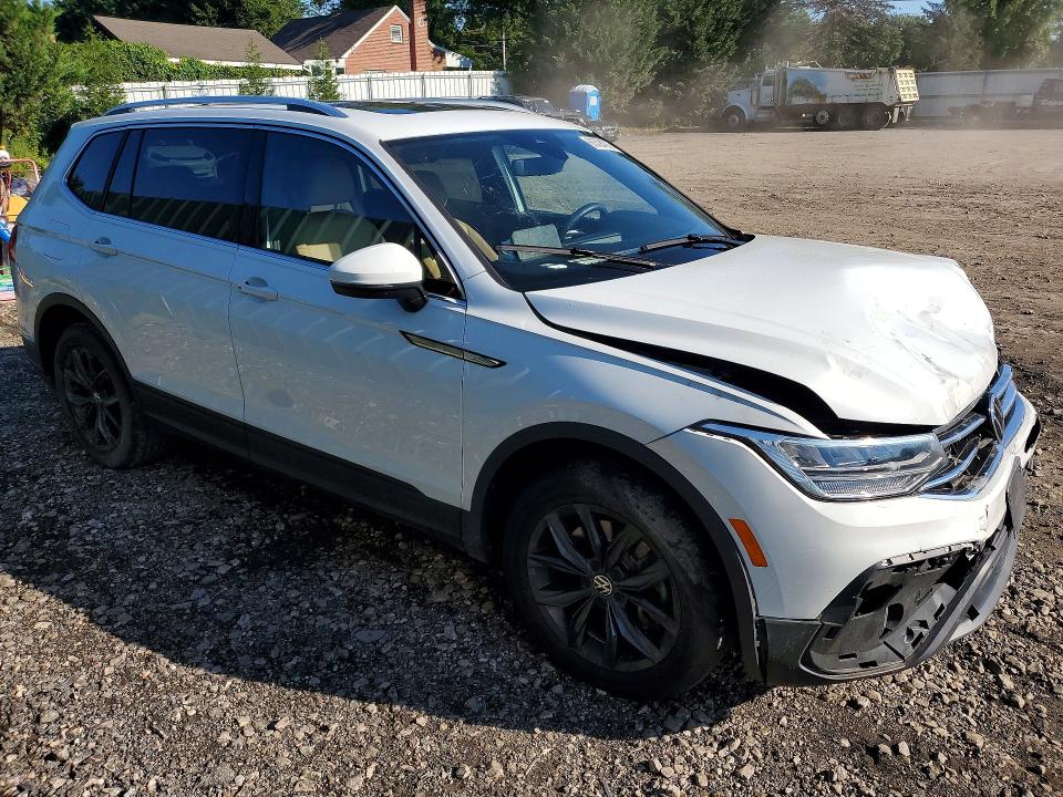 Photo 4 from auction – 2024 VOLKSWAGEN TIGUAN with VIN 3VVMB7AX2RM080204