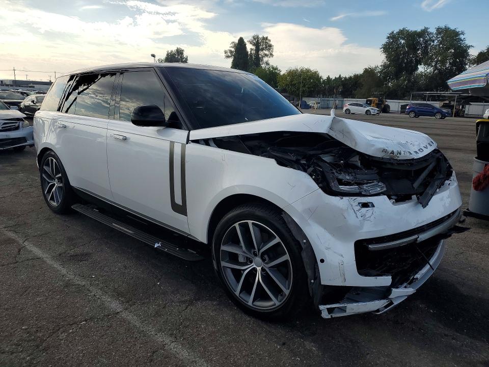 Photo 4 from auction – 2024 LAND ROVER RANGE ROVER with VIN SALKPBFU7RA218186