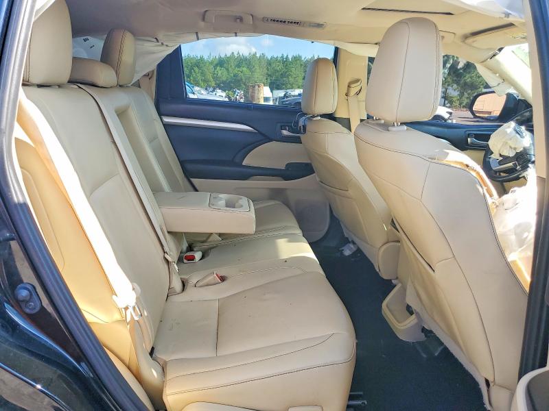 Снимка 10 от търг – 2019 TOYOTA HIGHLANDER с VIN 5TDKZRFH9KS551589