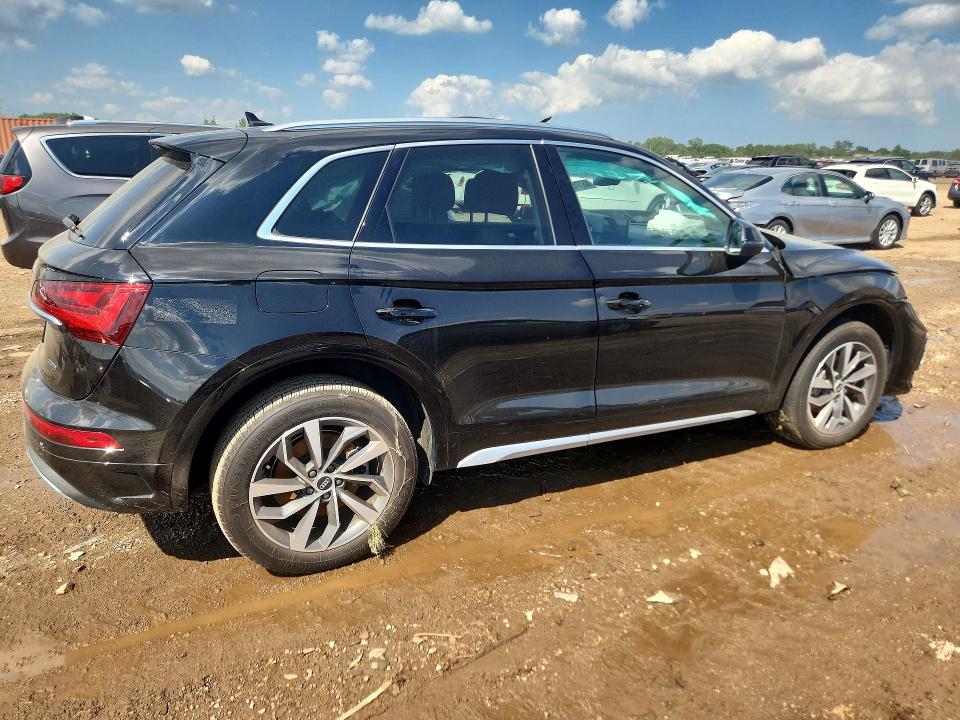 Photo 3 from auction – 2021 AUDI Q5 with VIN WA1AAAFY7M2082382