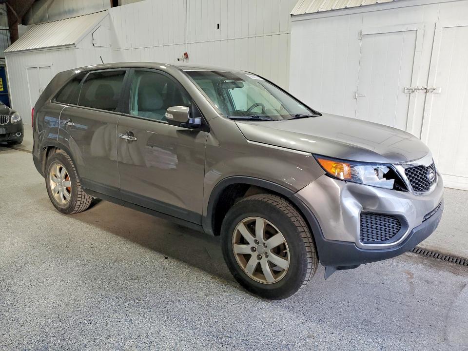 Foto 4 de la subasta – 2012 KIA SORENTO con VIN 5XYKT3A17CG225071