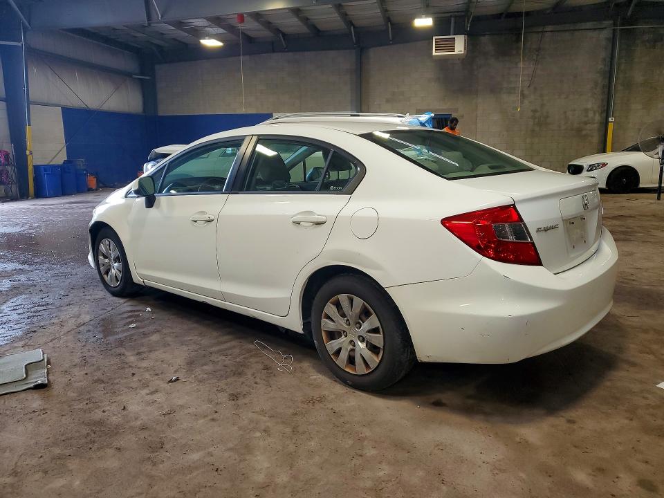 Photo 2 from auction – 2012 HONDA CIVIC with VIN 19XFB2F53CE343707