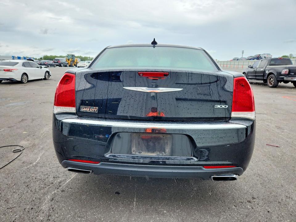 Zdjęcie 6 z aukcji – 2018 CHRYSLER 300 z VIN 2C3CCAEG5JH159226