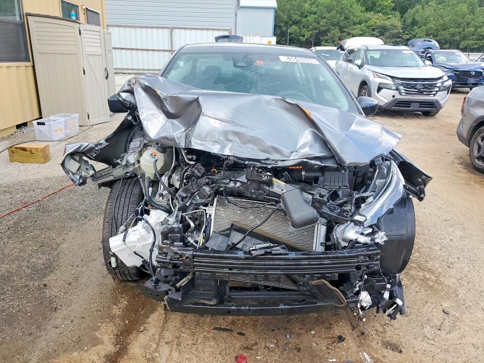 Photo 5 from auction – 2025 NISSAN VERSA with VIN 3N1CN8DV4SL869342