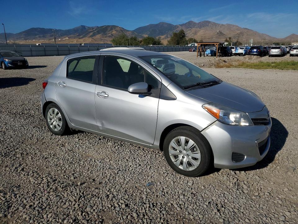 Photo 4 from auction – 2012 TOYOTA YARIS with VIN JTDKTUD34CD528732