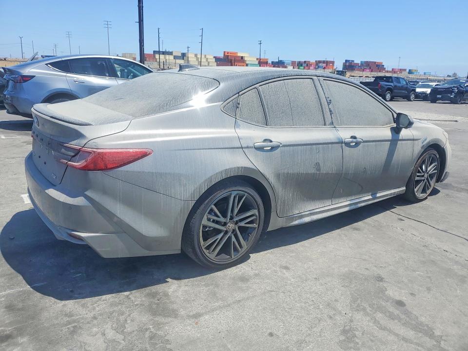 Photo 3 from auction – 2026 TOYOTA CAMRY with VIN 4T1DAACK7TU698066