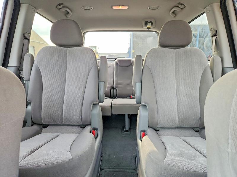 Photo 10 from auction – 2012 KIA SEDONA with VIN KNDMG4C73C6450160