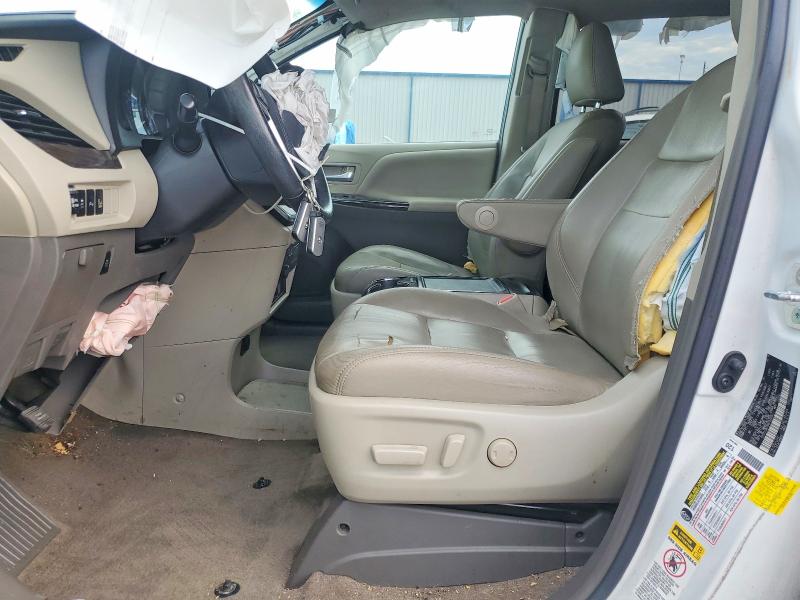 Photo 7 from auction – 2017 TOYOTA SIENNA with VIN 5TDYZ3DC3HS793205