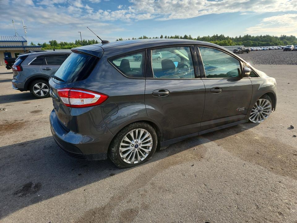 Photo 3 from auction – 2017 FORD C-MAX with VIN 1FADP5EU3HL101992