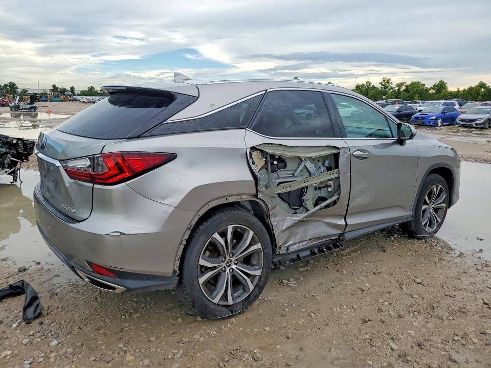 Photo 3 from auction – 2021 LEXUS RX with VIN 2T2HZMAA7MC195626