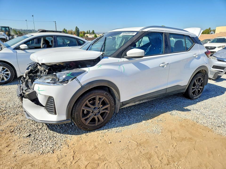 NISSAN KICKS 2023 with VIN 3N1CP5CV8PL538555 - Photo from auction