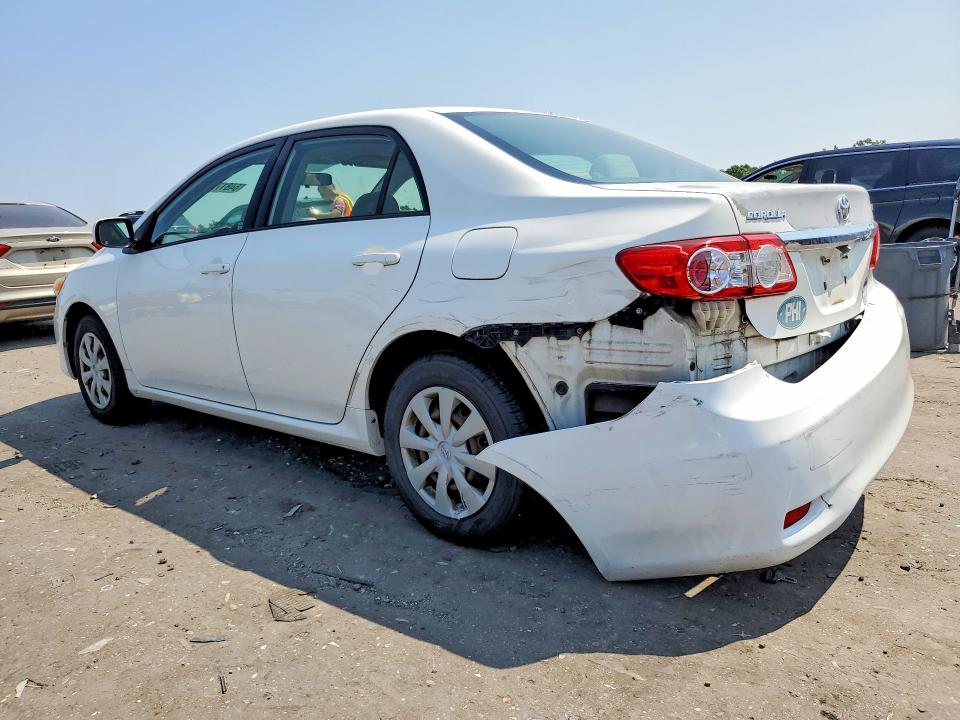 Photo 2 from auction – 2011 TOYOTA COROLLA with VIN JTDBU4EE7BJ094478