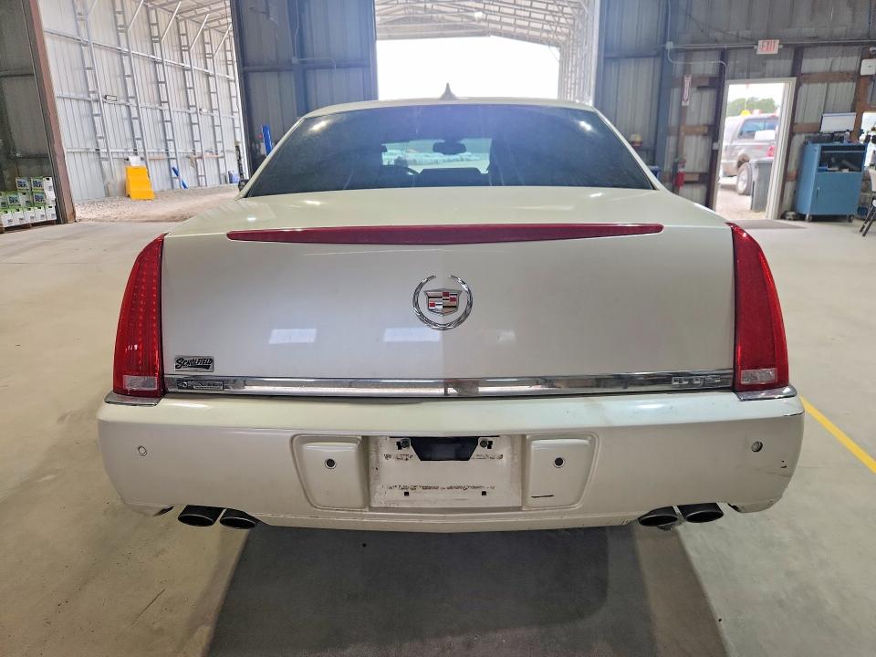 Photo 6 from auction – 2011 CADILLAC DTS with VIN 1G6KH5E67BU110960