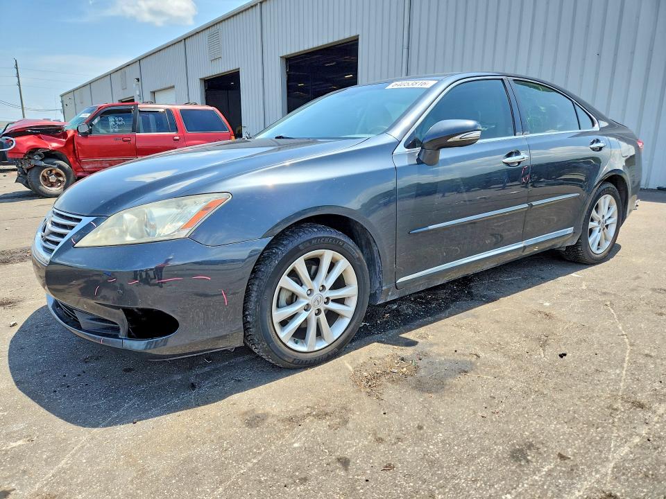 LEXUS ES 2011 with VIN JTHBK1EG8B2426295 - Photo from auction