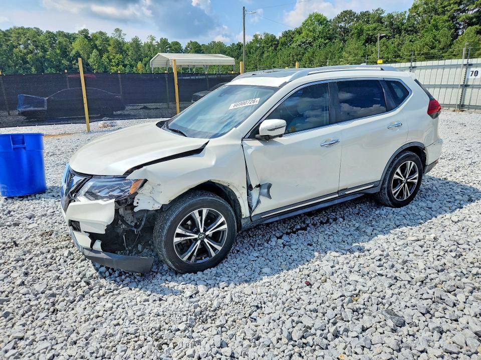 NISSAN ROGUE 2017 with VIN JN8AT2MT2HW397817 - Photo from auction