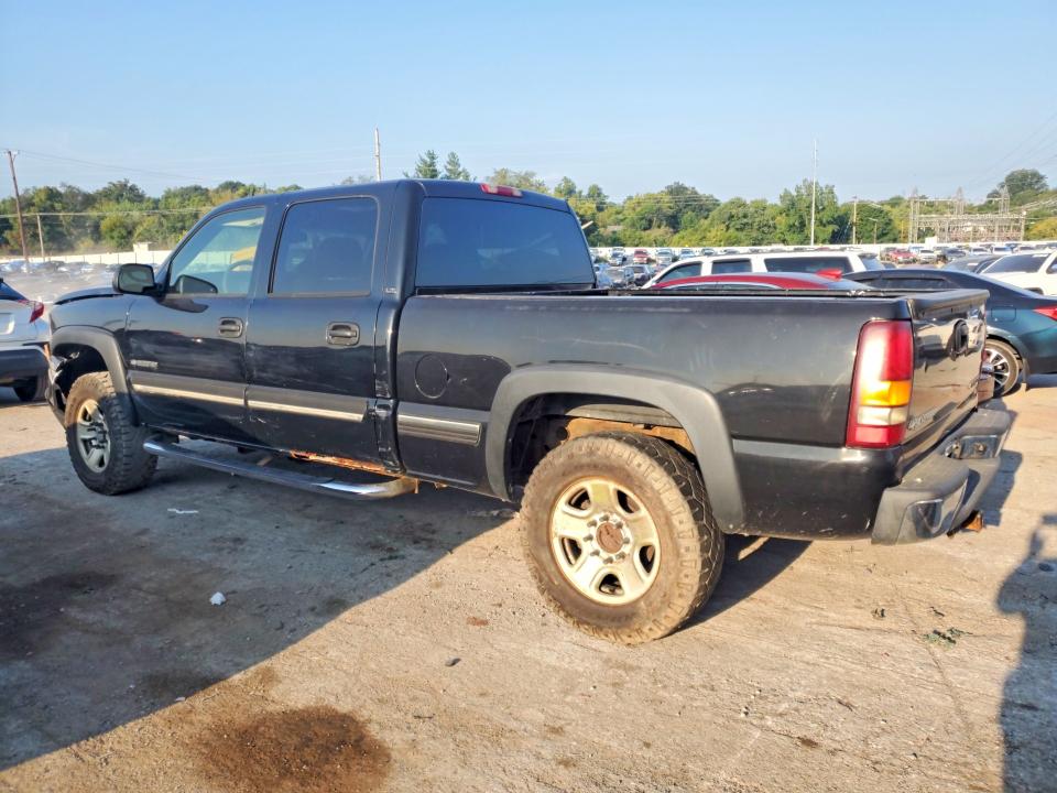 Photo 2 from auction – 2006 CHEVROLET SILVERADO with VIN 1GCGK13UX6F101176