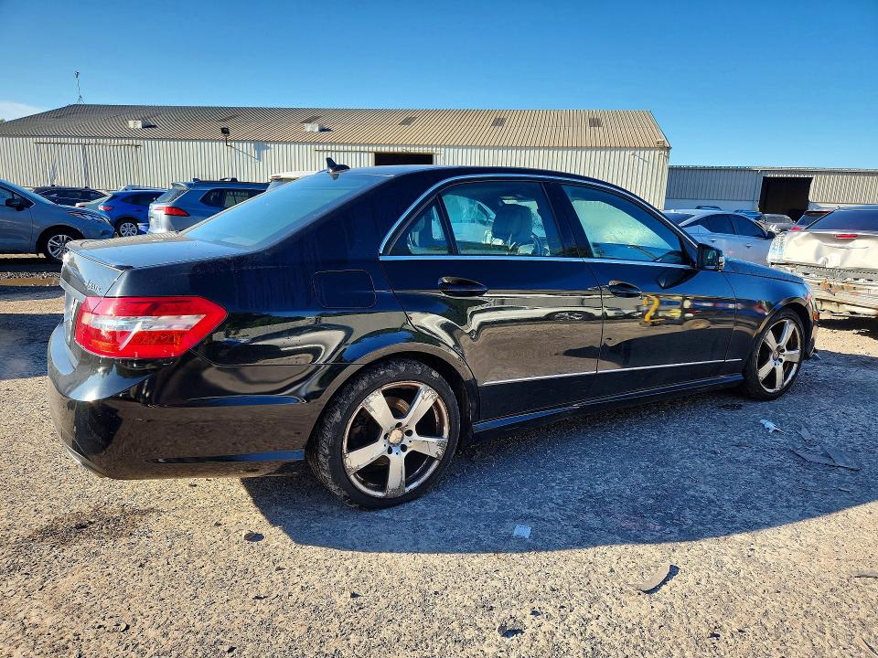 صورة رقم 3 من المزاد - 2011 MERCEDES-BENZ E مع VIN WDDHF8HB0BA297957