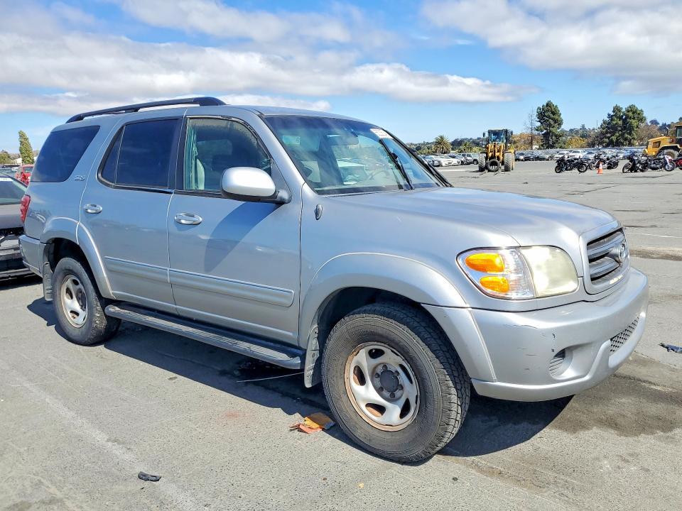 Photo 4 from auction – 2001 TOYOTA SEQUOIA with VIN 5TDBT44A01S025506